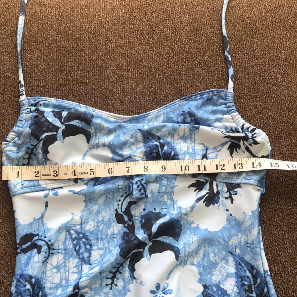 Catalina Swim Top - Picture 9 of 10
